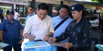 SILG Sarmiento leads the turnover ceremony of 17 new patrol cars to Romblon PPO