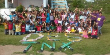 US-couple, nagbigay ng tulong sa mga paaralan sa Sibale na nasalanta ng bagyong Nona