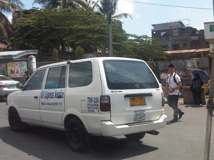 Pagkakaroon ng UV Express sa Tablas, paraan ng mga local operators upang makabawi sa Bus