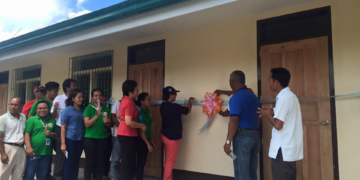Inauguration ceremony kanina para sa bagong building ng Mauricio F. Fabito National High School. (Photo Courtesy: Mayor Rachel Bañares)