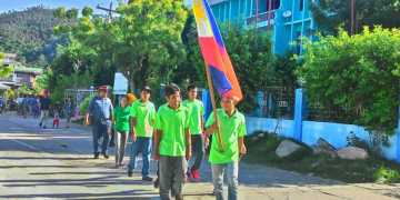 Pumarada ang mga kawani ng munisipyo, barangay, kapulisan, health units, at deped kasama ang mga mag-aaral sa Concepcion ngayong araw. (Dennis Evora/RNN)