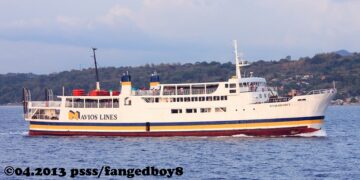 M/V Grand Unity ng Navios Shipping Lines nasunog habang naka drydock sa Navotas