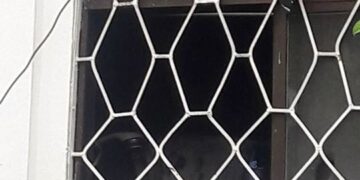 Nasunog ang kwarto ng isang bahay sa San Fernando kahapon. (Photo: Cesar Renion)