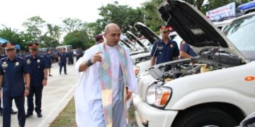 PNP Regional Office MIMAROPA turn-overs 17 patrol cars to offices