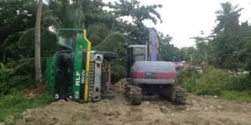 Dump Truck sa Odiongan, tumagilid; driver sugatan
