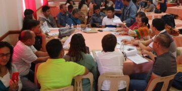 MIMAROPA DOH, PNP, DSWD, DEPED, health workers and local government officials interviews a drug surrenderee during the "Training on Screening, Assessment and Evaluation of Drug Surrenderees" Held in Romblon on November 9, 2016.