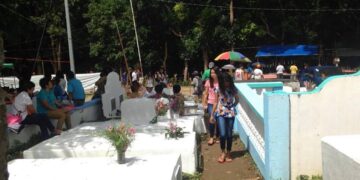 Make posters for ‘Undas’ useful, relevant, pols urged