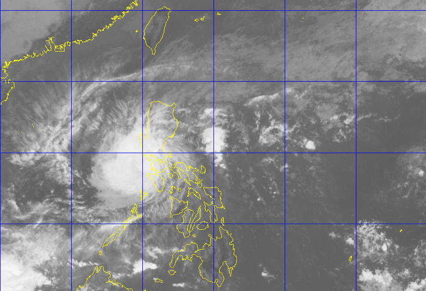 More than 1,000 were evacuated in Tres Islas due to #NinaPH