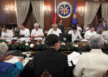 President Rodrigo Roa Duterte presides over the 10th Cabinet meeting at the State Dining Room in Malacañan Palace on January 9, 2017. (Photo by Ace Morandante/PPD/PNA)FPV/ron