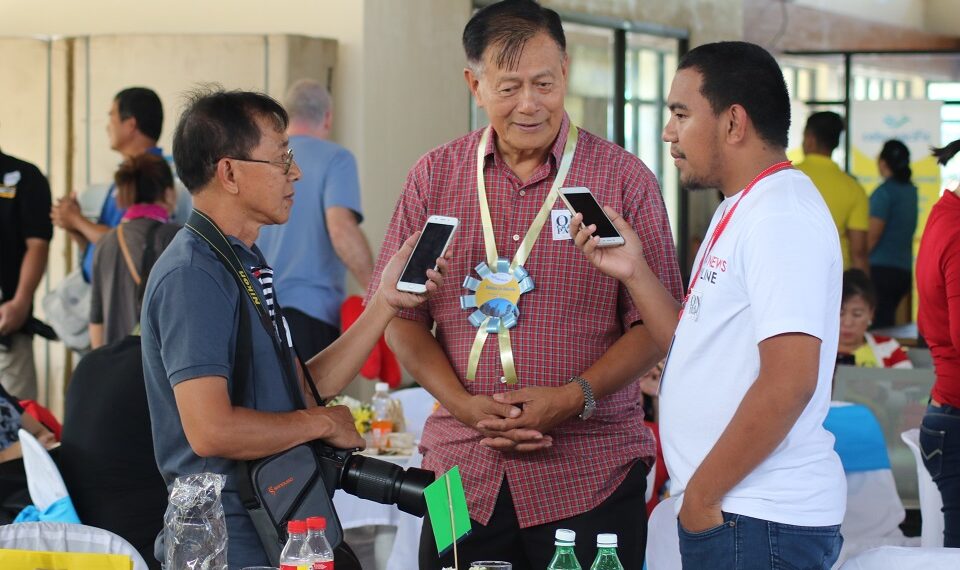 Governor Eduardo Firmalo being interviewed by Romblon press. (Lyle Formilleza, RNN)