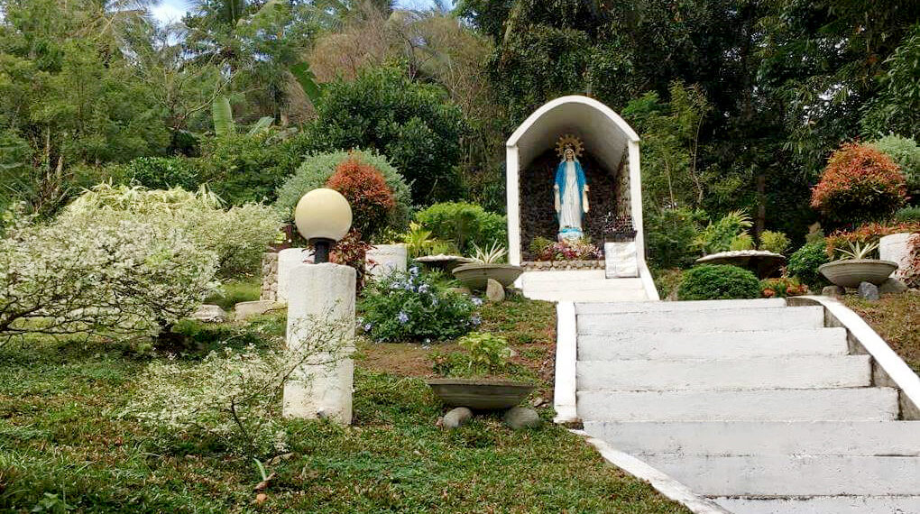Mga HS student na nagtrending ang litrato sa Grotto de Banloc, nag Public Apology