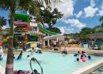 Ilang pamilya, nagpalipas ng Huwebes Santo sa mga resorts