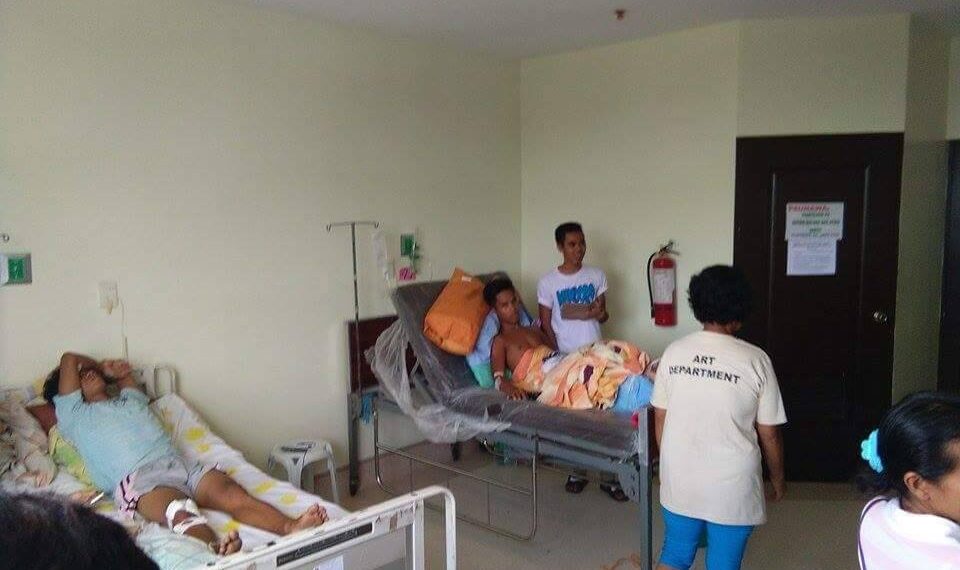 Apat sugatan sa salpukan ng motorsiklo at jeep sa Alcantara
