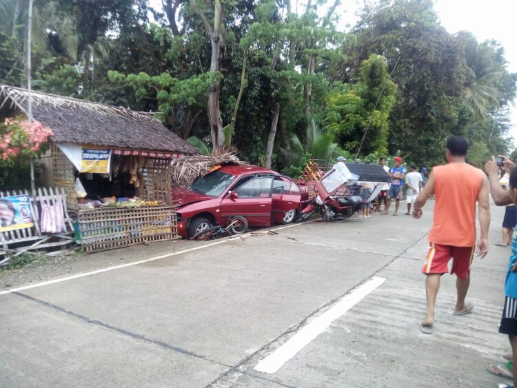 Kotseng nawalan ng kontrol, sinalpok ang isang tindahan