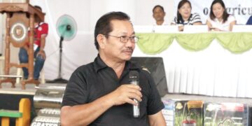 DA Sec. Manny Piñol, pinangunahan ang pamimigay ng makabagong gamit sa pagsasaka
