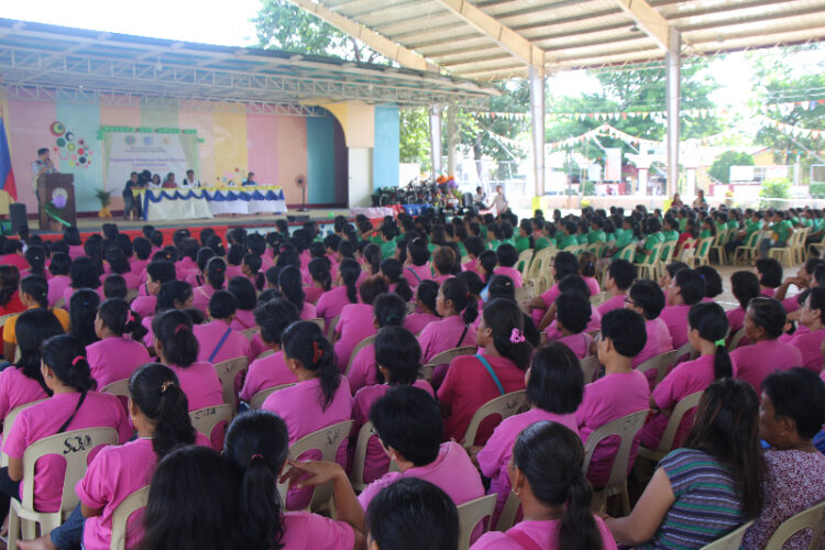 DOH-MIMAROPA Regional Director Eduardo C. Janairo addresses the 300 Barangay Health Workers of Cuyo and Magsaysay on their importance in the delivery of primary health care in the community during the Community Volunteer Health Workers Local Conference held at Cuyo Municipal Gymnasium on September 1, 2017