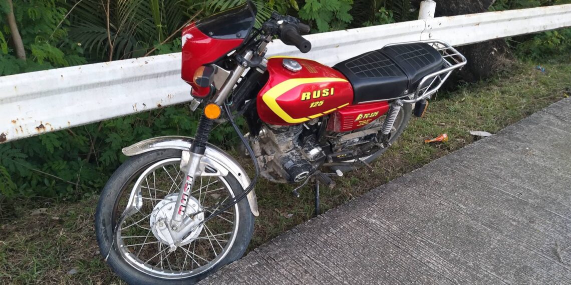 Grade 11 student injured after crashing his motorcycle