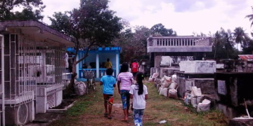 Residents flock to Magdiwang Cemetery despite Cloudy Weather