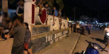 Tourist disappointed after seing this at Romblon Landmark