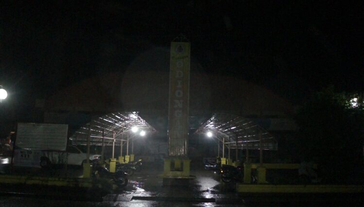 Odiongan, binabayo ng hangin at ulan ni Urduja