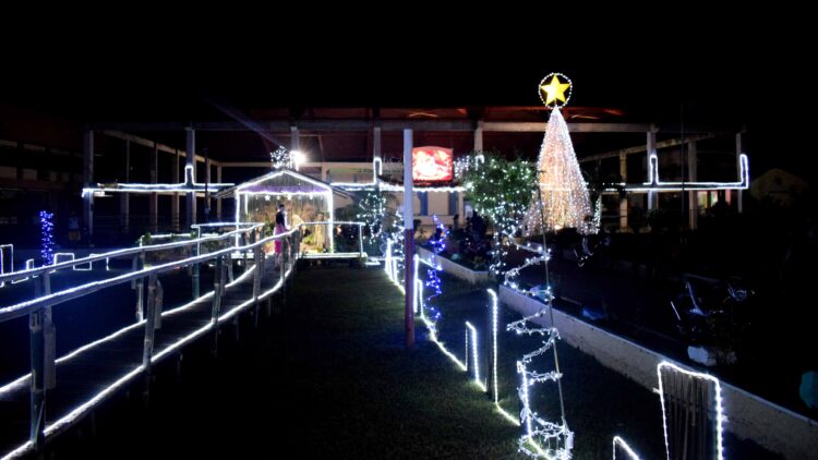 Christmas Village sa Looc na tampok ang mga belen, binuksan na!