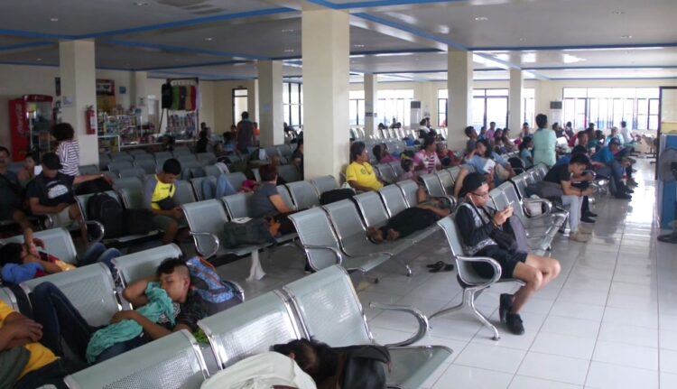 283 passengers stranded in Poctoy Port due to #UrdujaPH