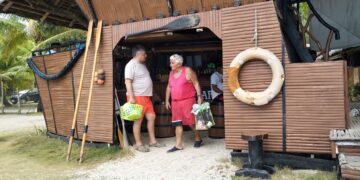 Israeli Ambassador spends holiday in Romblon