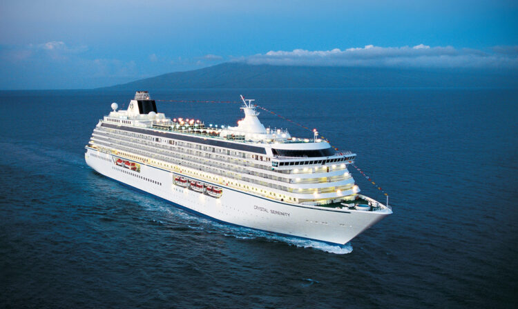 Barkong MS Crystal Serenity lulan ang 400 turista dumaong sa Romblon