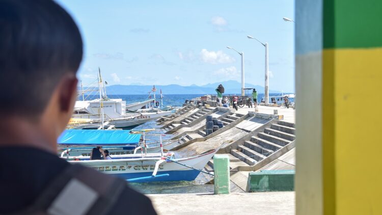 Biyahe ng mga bangka sa Corcuera, kanselado dahil sa malakas na alon