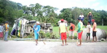 1 injured after a cement mixer overturned in Odiongan on Friday