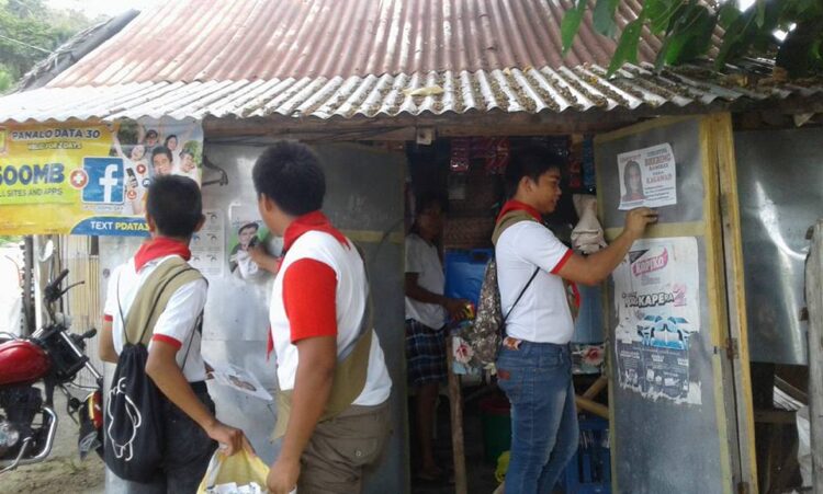 Mga Senior Scouts sa Sta. Maria, nag-ikot para magtanggal ng mga campaign posters