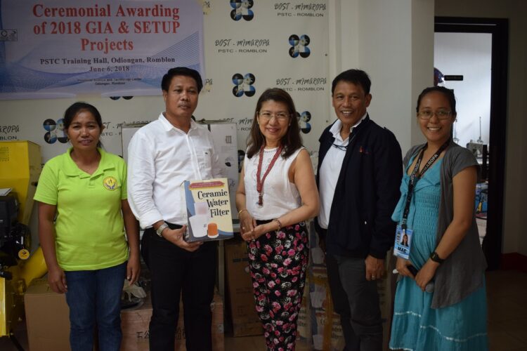 DOST-MIMAROPA provides ceramic filter to San Jose for safe drinking water