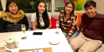 Mayor Bañares shares a photo with Former PCOO Asec. Mocha