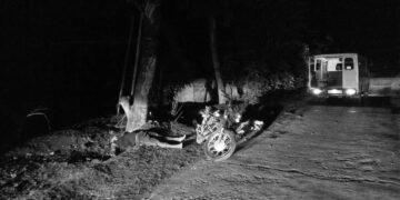Two killed after motorcycle crashes into tree in Alcantara