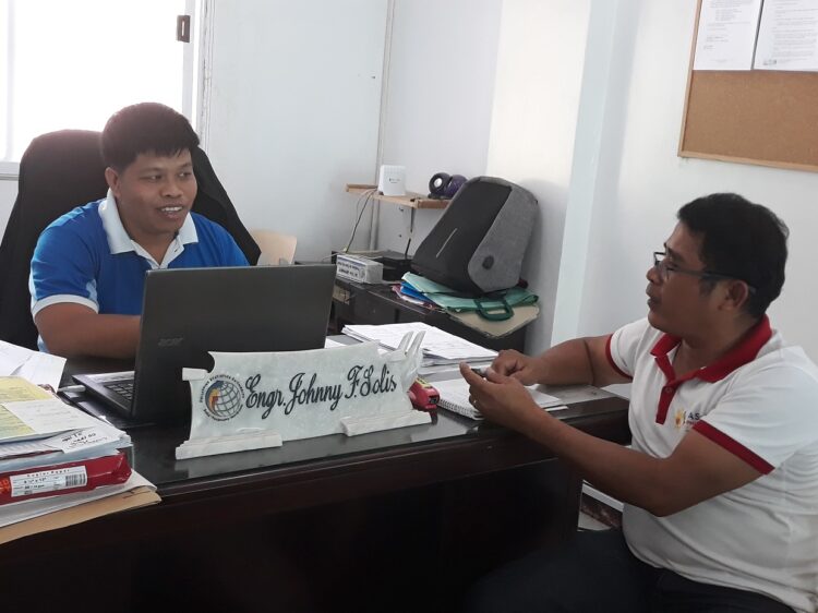 Sinabi ni Engr. Johnny F. Solis (nasa kaliwa), Supervising Statistical Specialist ng PSA – Romblon na wala pang instruksiyon sa kanila kung kailan magsisimula ang pagpaparehistro at ang PSA lang aniya ang naatasang magsagawa ng registration ng National ID at hindi ang sinumang kompanya o private entity.(Larawan ni Dinnes Manzo/PIA-Romblon)