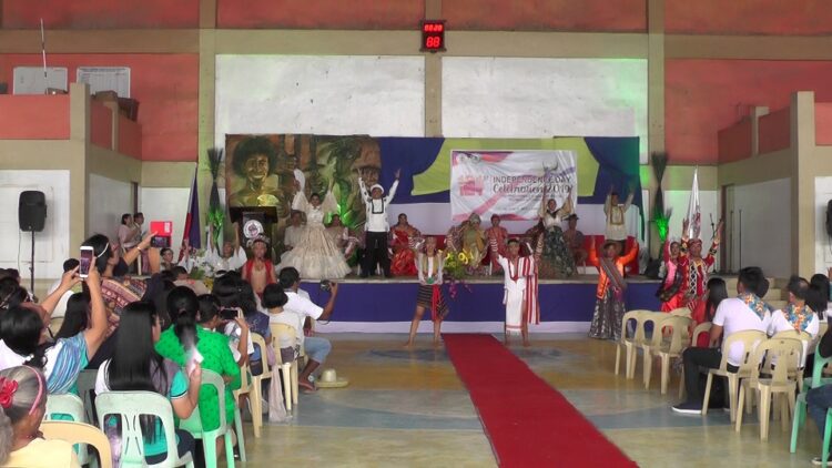 Ika-121 Araw ng Kalayaan, ipinagdiwang sa Odiongan