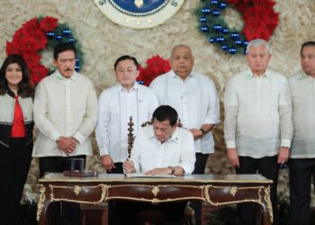 PRRD signs Malasakit Center law