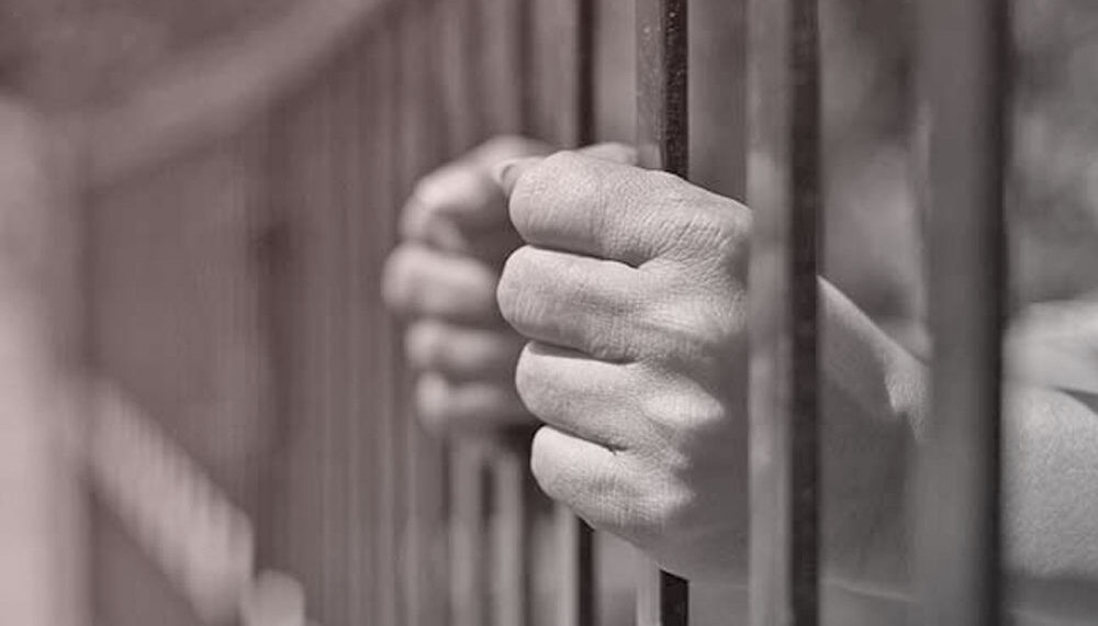 Farmer in Magdiwang stabbed with a bread knife