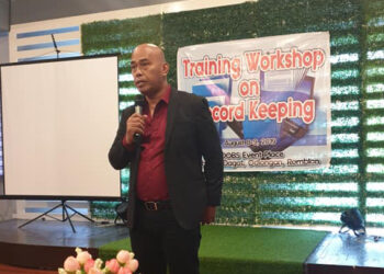 Mga KTV Bar sa Budiong, nais paimbestigahan ni VM Dimaala