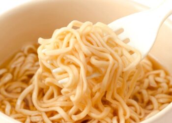 Parents warned against instant noodles, processed foods