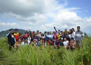 Campers plant 1,000 trees in Alcantara mountain