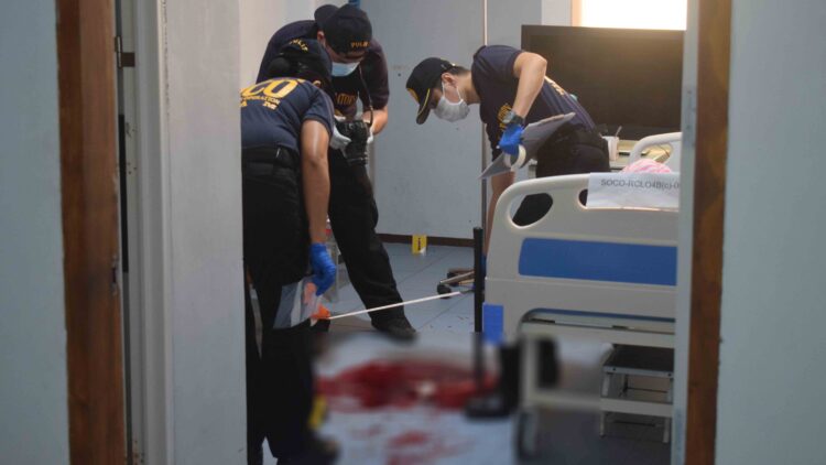 Babae, patay matapos magbaril di umano sa sarili sa loob ng ospital sa Odiongan