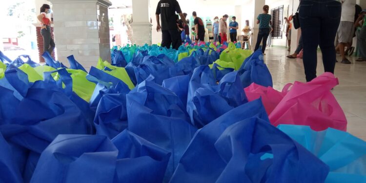 Marinduqueños Tumanggap ng Ayuda Mula sa MSC