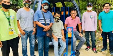 RSU gumawa ng foot-operated sanitizer dispensers mula sa mga tubo