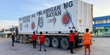 DOTr sends two reefer vans to Romblon as part of their ‘Palamigan ng Bayan’ project