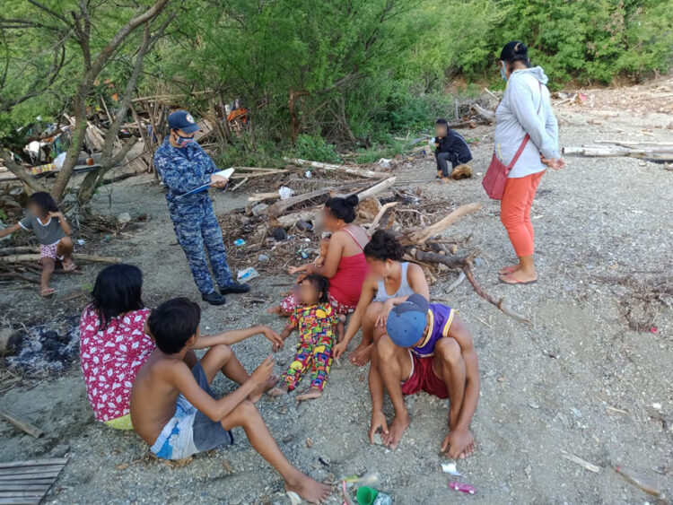 Sampung sakay ng lumubog na bangka sa Masbate, nailigtas sa Sibuyan Sea