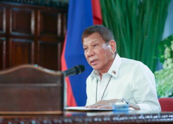 PRRD signs EO transferring some functions of exec branch to LGUs