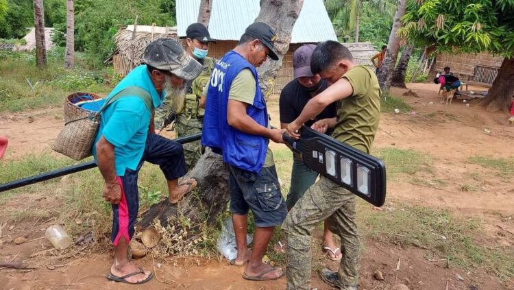 Sec. Cusi cites win for Sanayang Pailaw sa Daan in MIMAROPA