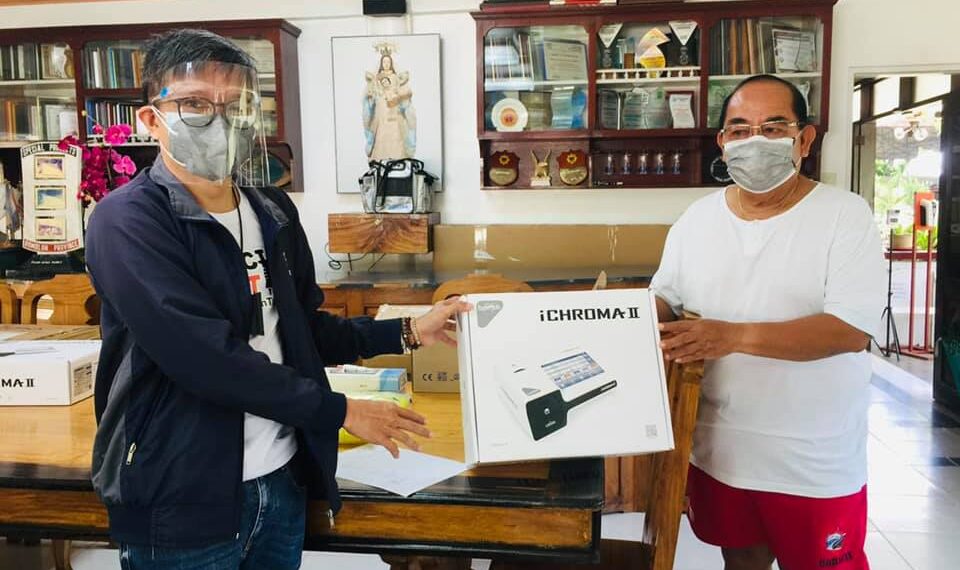 Congressman Madrona sends testing devices, test kits to Looc and nearby towns