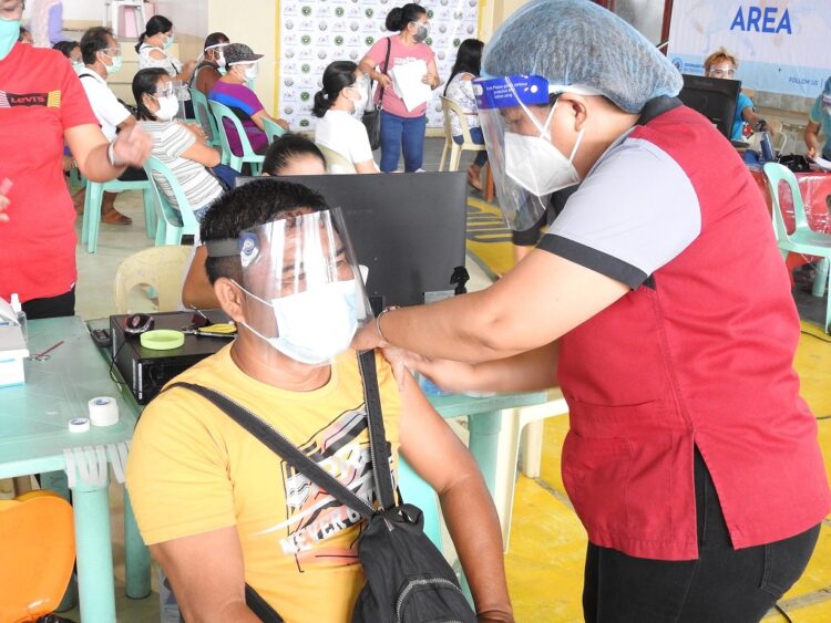 Pagbabakuna sa mga kasama sa A4 sa Odiongan, nagsimula na